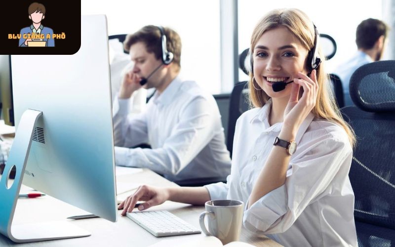 Đội ngũ chăm sóc khách hàng AE888 hỗ trợ người chơi 24/7